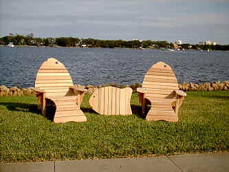fish-chairs-lg.jpg (180913 bytes)